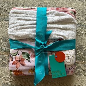 Posh peanut bath towel